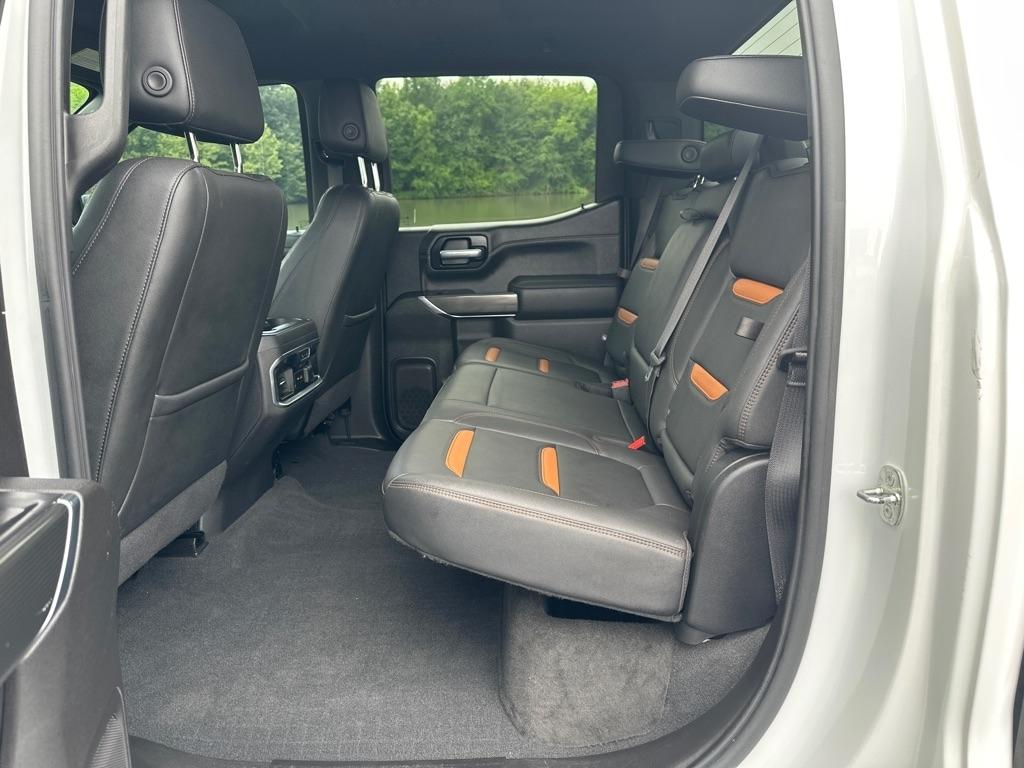 GMC Sierra 1500 4WD Crew Cab 147" AT4 2021