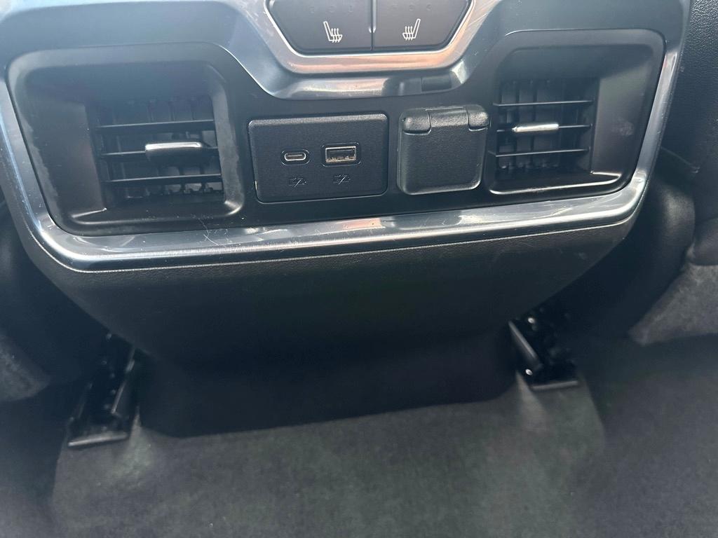 GMC Sierra 1500 4WD Crew Cab 147" AT4 2021