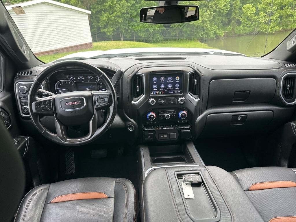 GMC Sierra 1500 4WD Crew Cab 147" AT4 2021