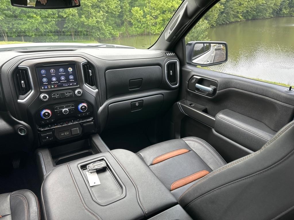 GMC Sierra 1500 4WD Crew Cab 147" AT4 2021