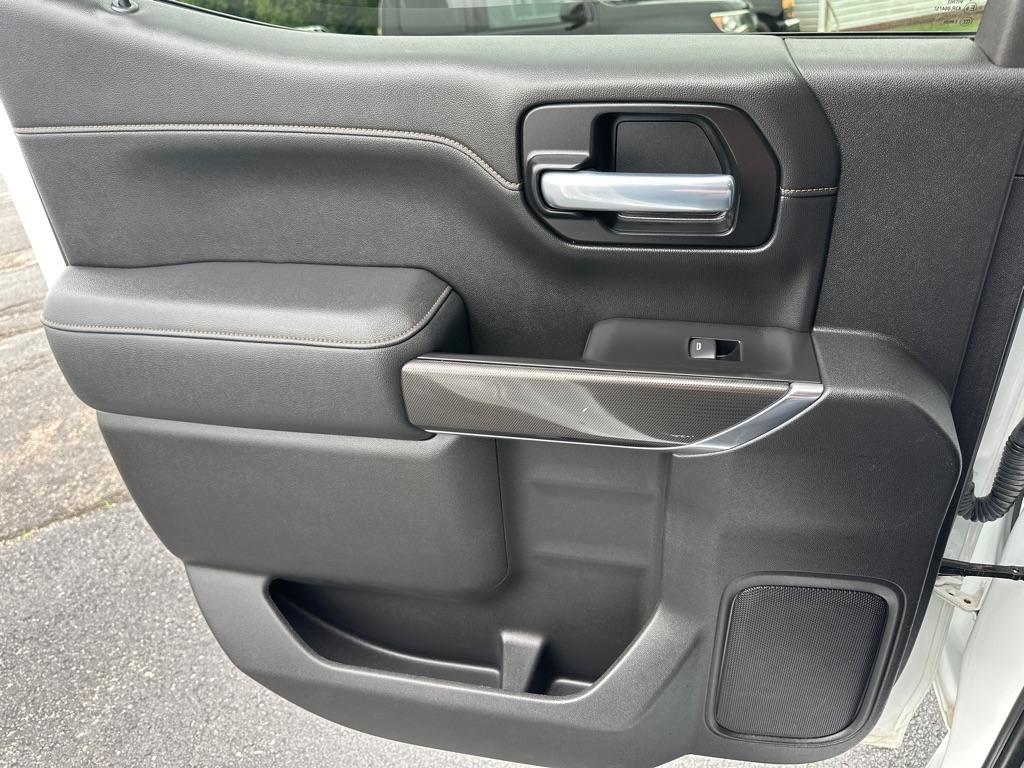 GMC Sierra 1500 4WD Crew Cab 147" AT4 2021