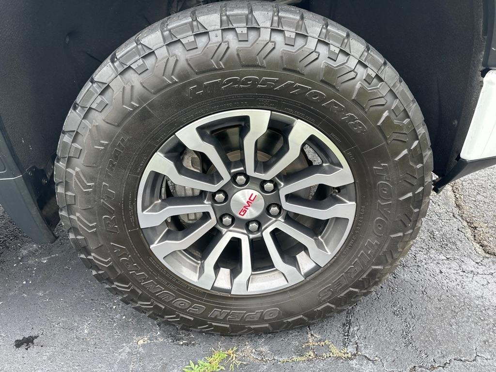 GMC Sierra 1500 4WD Crew Cab 147" AT4 2021