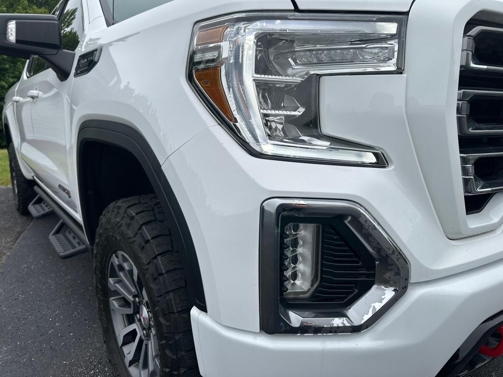 GMC Sierra 1500 4WD Crew Cab 147" AT4 2021