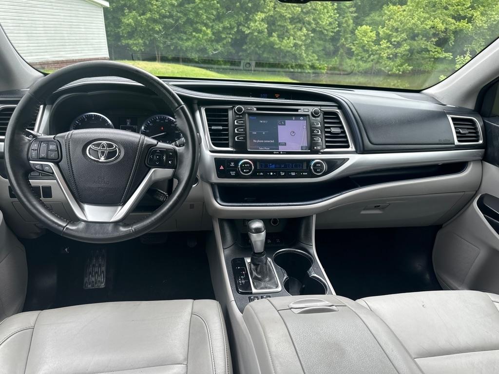 Toyota Highlander AWD 4dr V6 XLE (Natl) 2015