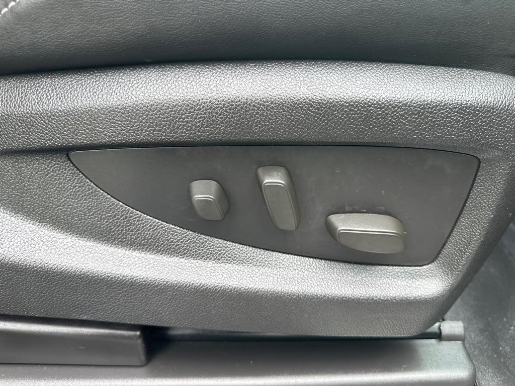 GMC Yukon 4WD 4dr Denali 2015