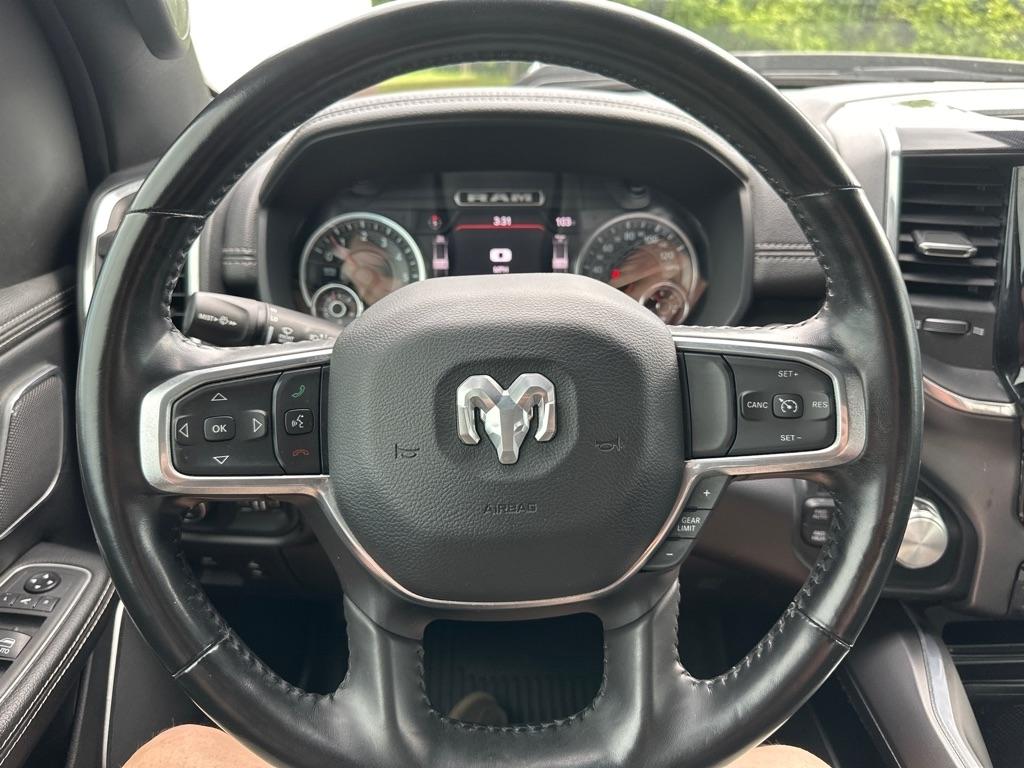 RAM 1500 Laramie 4x4 Crew Cab 5'7" Box 2022