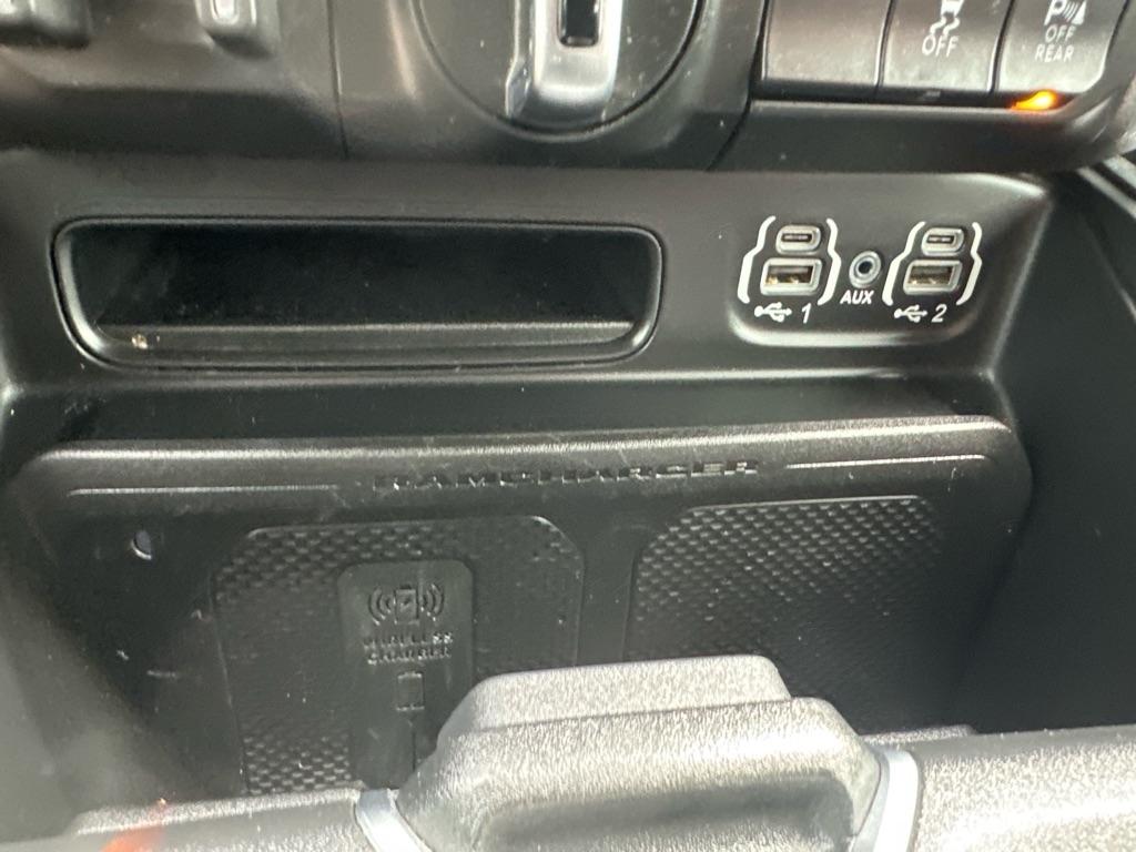 RAM 1500 Laramie 4x4 Crew Cab 5'7" Box 2022
