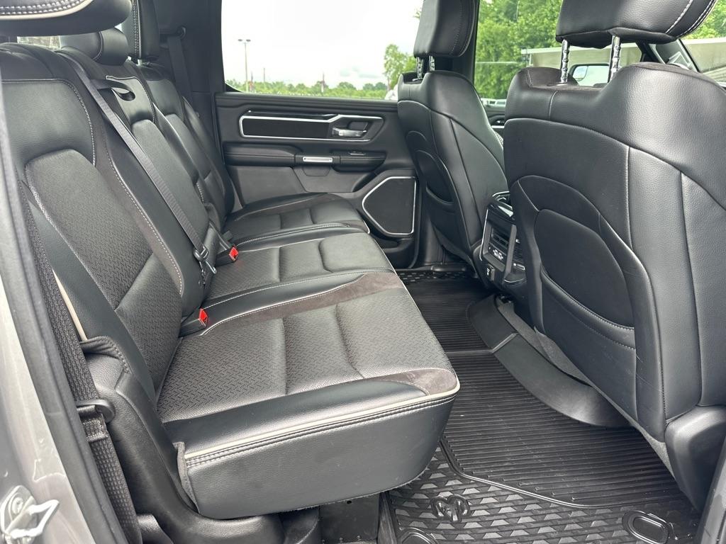 RAM 1500 Laramie 4x4 Crew Cab 5'7" Box 2022