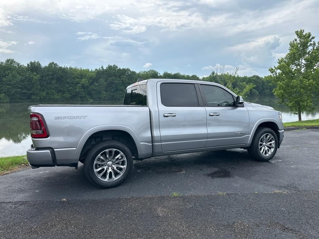 RAM 1500 Laramie 4x4 Crew Cab 5'7" Box 2022