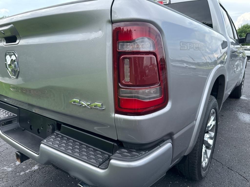 RAM 1500 Laramie 4x4 Crew Cab 5'7" Box 2022