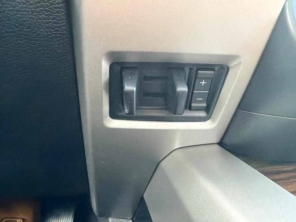Ford F-150 SuperCrew 139" Lariat 4WD 2020