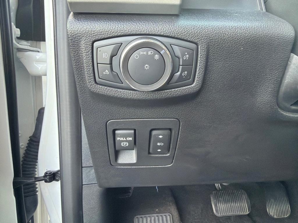 Ford F-150 SuperCrew 139" Lariat 4WD 2020