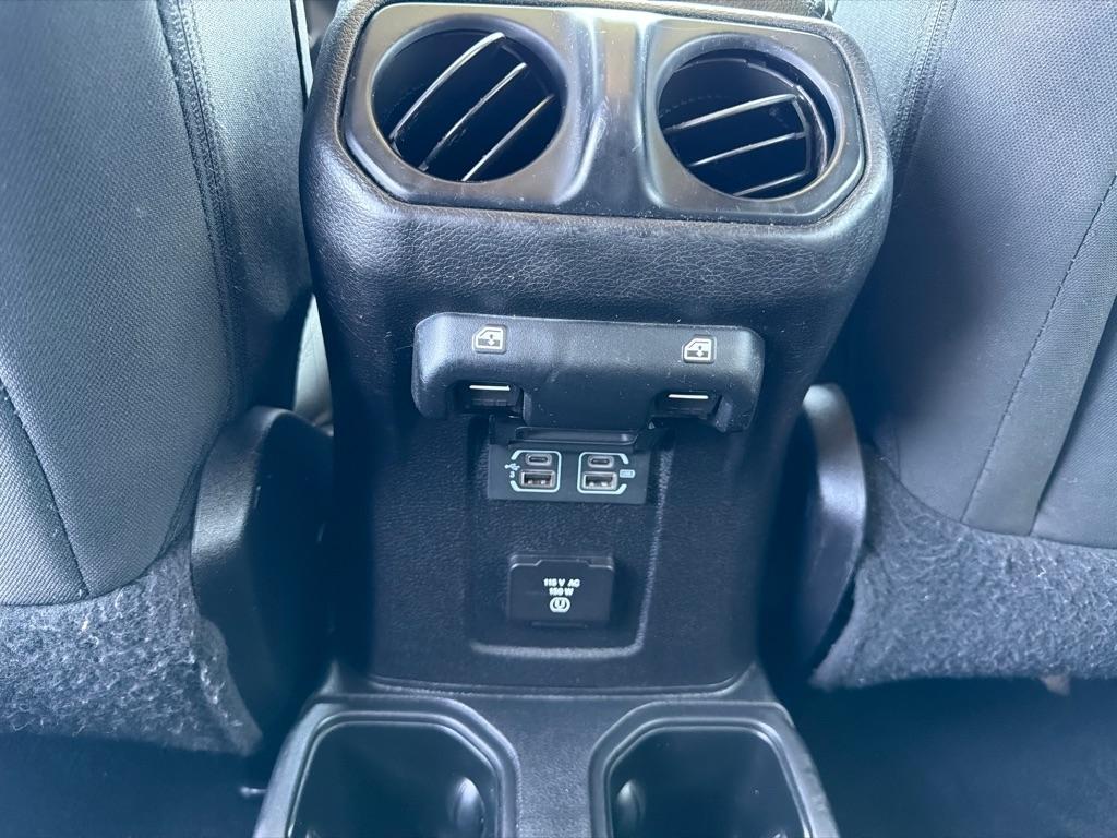 Jeep Wrangler Unlimited Sahara 4x4 2019