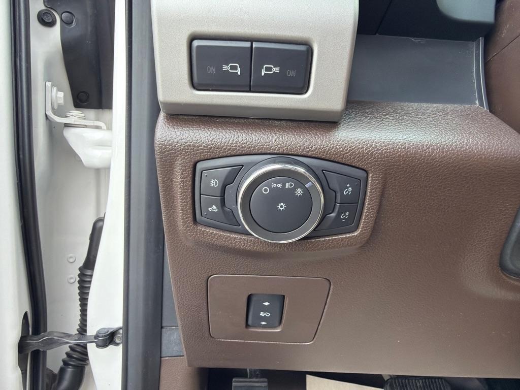 Ford F-150 4WD SuperCrew 145" King Ranch 2015