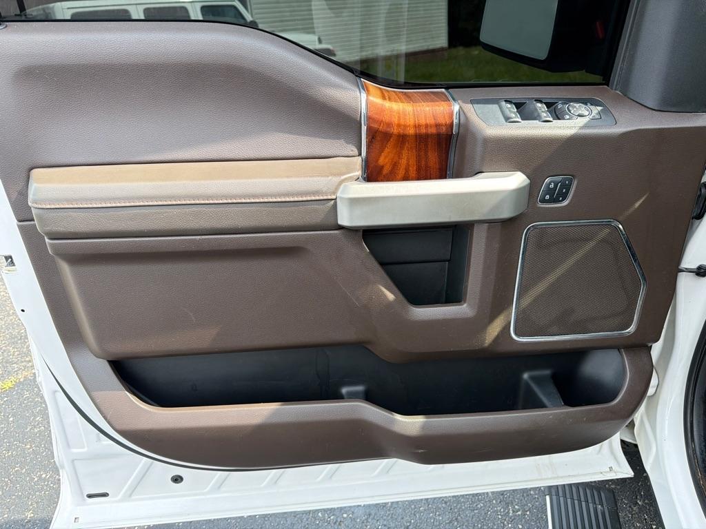 Ford F-150 4WD SuperCrew 145" King Ranch 2015