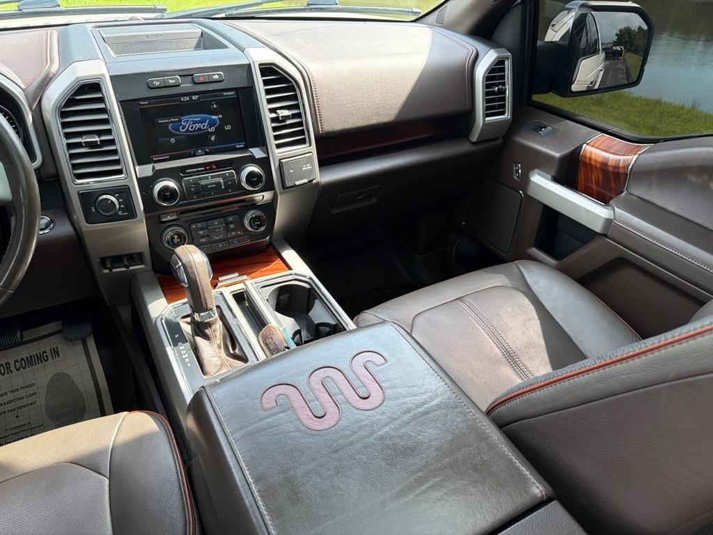 Ford F-150 4WD SuperCrew 145" King Ranch 2015