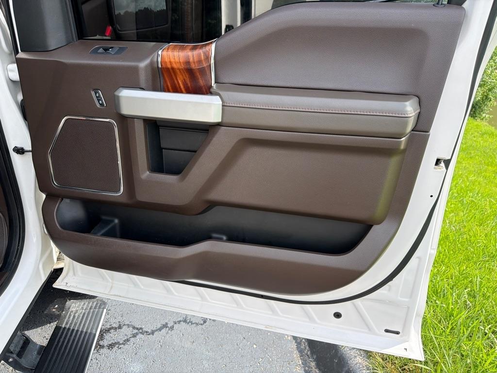 Ford F-150 4WD SuperCrew 145" King Ranch 2015