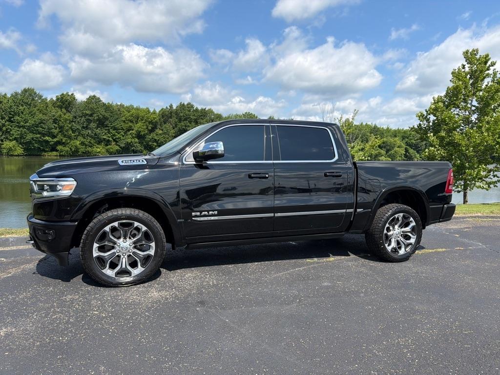 RAM 1500 Limited 4x4 Crew Cab 5'7" Box 2023