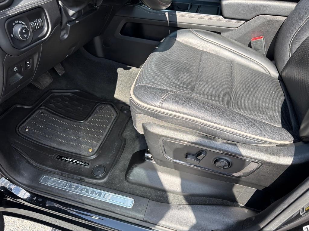 RAM 1500 Limited 4x4 Crew Cab 5'7" Box 2023
