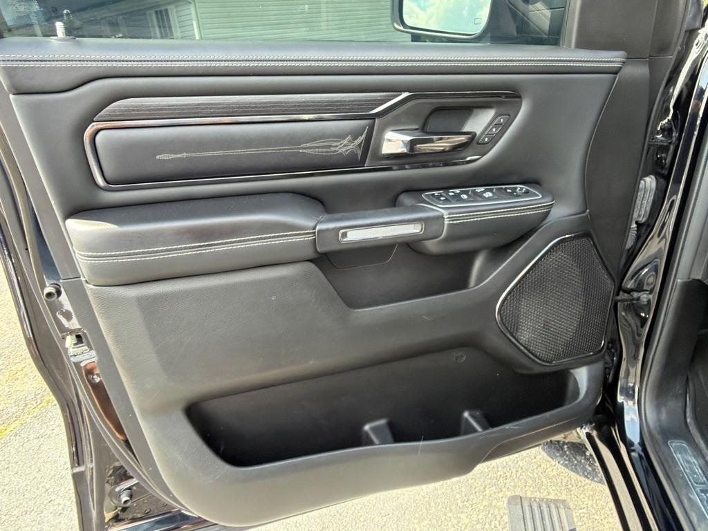 RAM 1500 Limited 4x4 Crew Cab 5'7" Box 2023