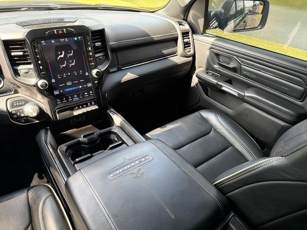 RAM 1500 Limited 4x4 Crew Cab 5'7" Box 2023