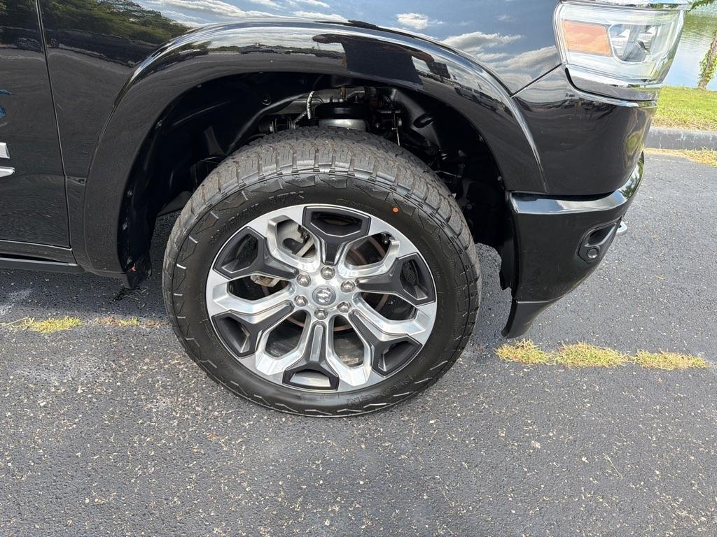 RAM 1500 Limited 4x4 Crew Cab 5'7" Box 2023