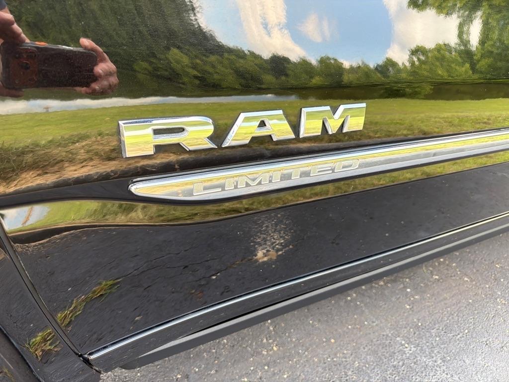 RAM 1500 Limited 4x4 Crew Cab 5'7" Box 2023