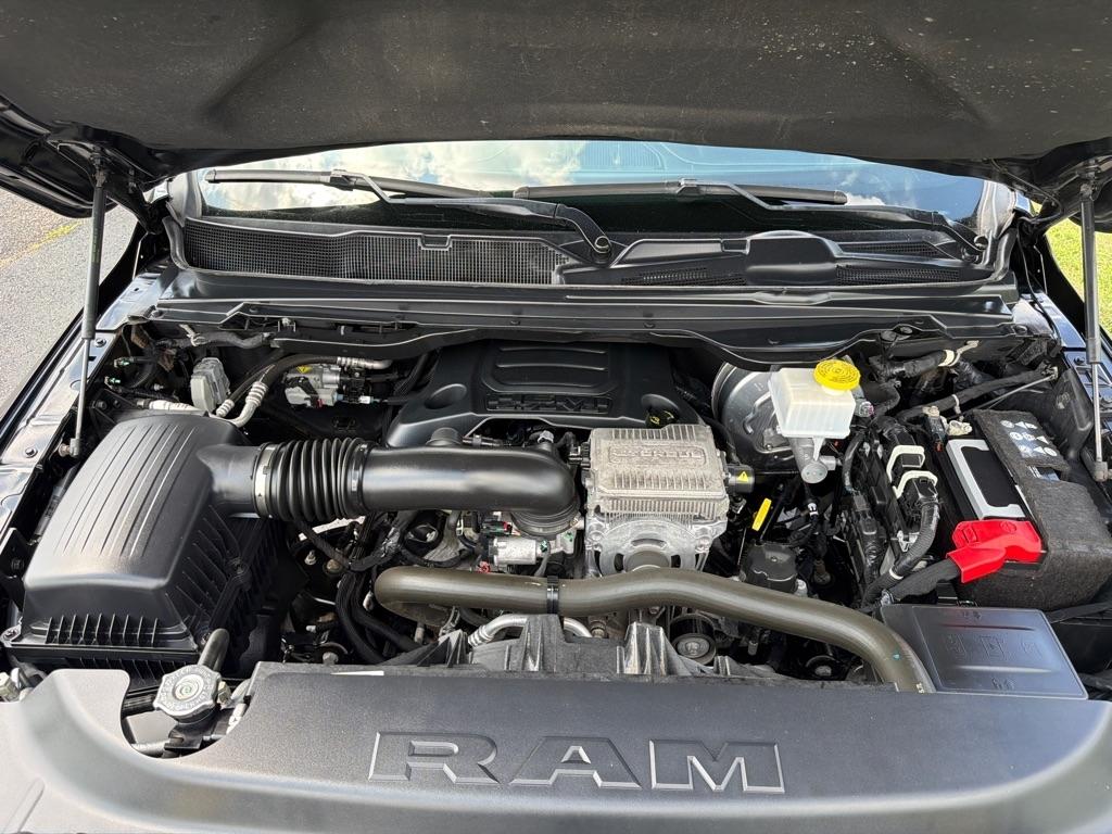 RAM 1500 Limited 4x4 Crew Cab 5'7" Box 2023