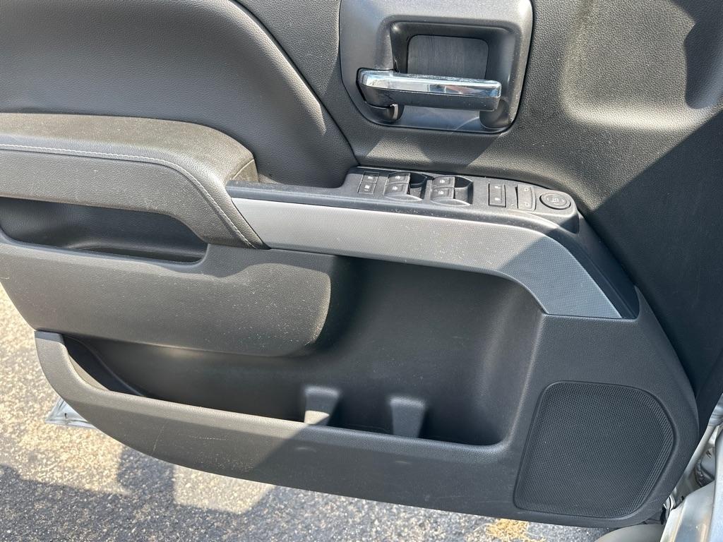 Chevrolet Silverado 1500 4WD Crew Cab 143.5" LT w/2LT 2018