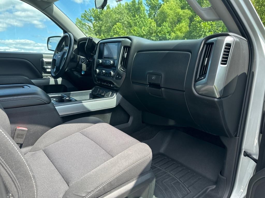 Chevrolet Silverado 1500 4WD Crew Cab 143.5" LT w/2LT 2018