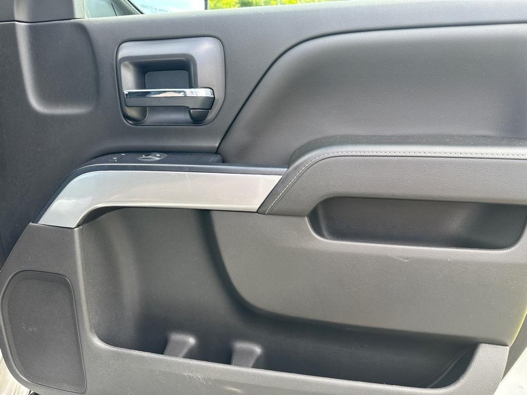 Chevrolet Silverado 1500 4WD Crew Cab 143.5" LT w/2LT 2018