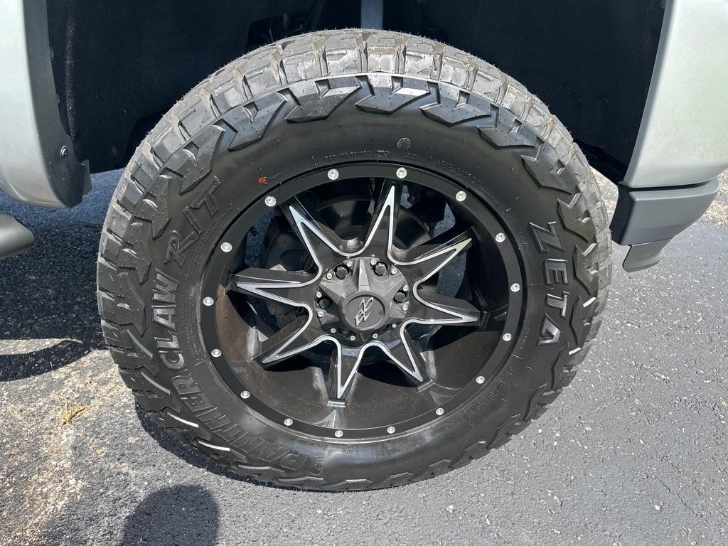 Chevrolet Silverado 1500 4WD Crew Cab 143.5" LT w/2LT 2018