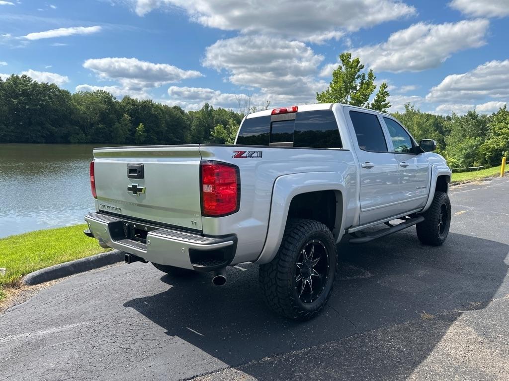 Chevrolet Silverado 1500 4WD Crew Cab 143.5" LT w/2LT 2018