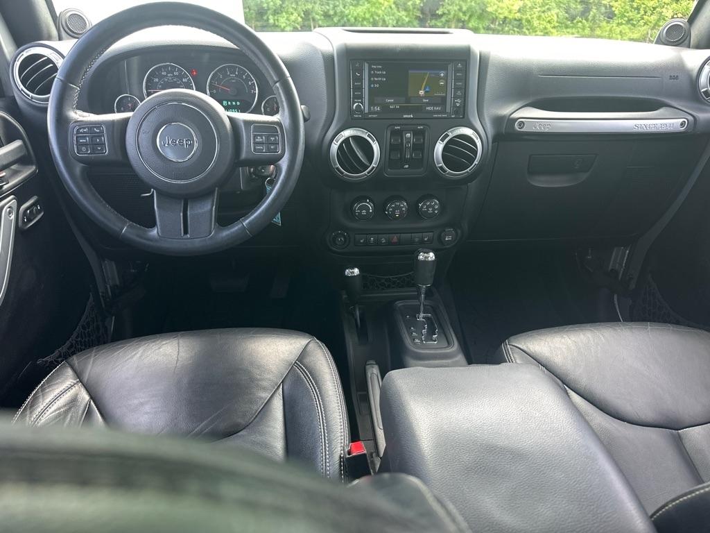 Jeep Wrangler Unlimited 4WD 4dr Sahara 2013