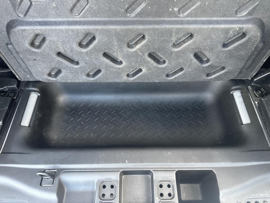 Jeep Wrangler Unlimited 4WD 4dr Sahara 2013