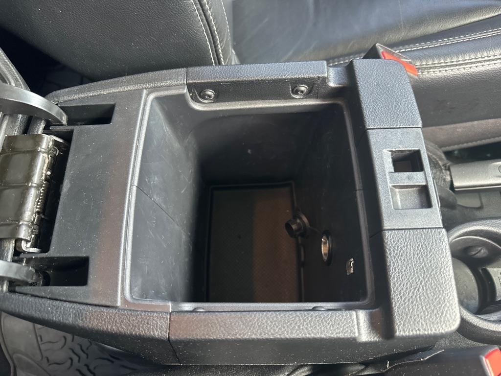 Jeep Wrangler Unlimited 4WD 4dr Sahara 2013