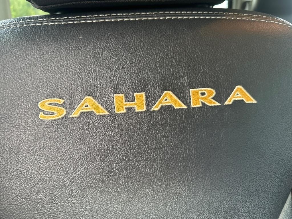 Jeep Wrangler Unlimited 4WD 4dr Sahara 2013