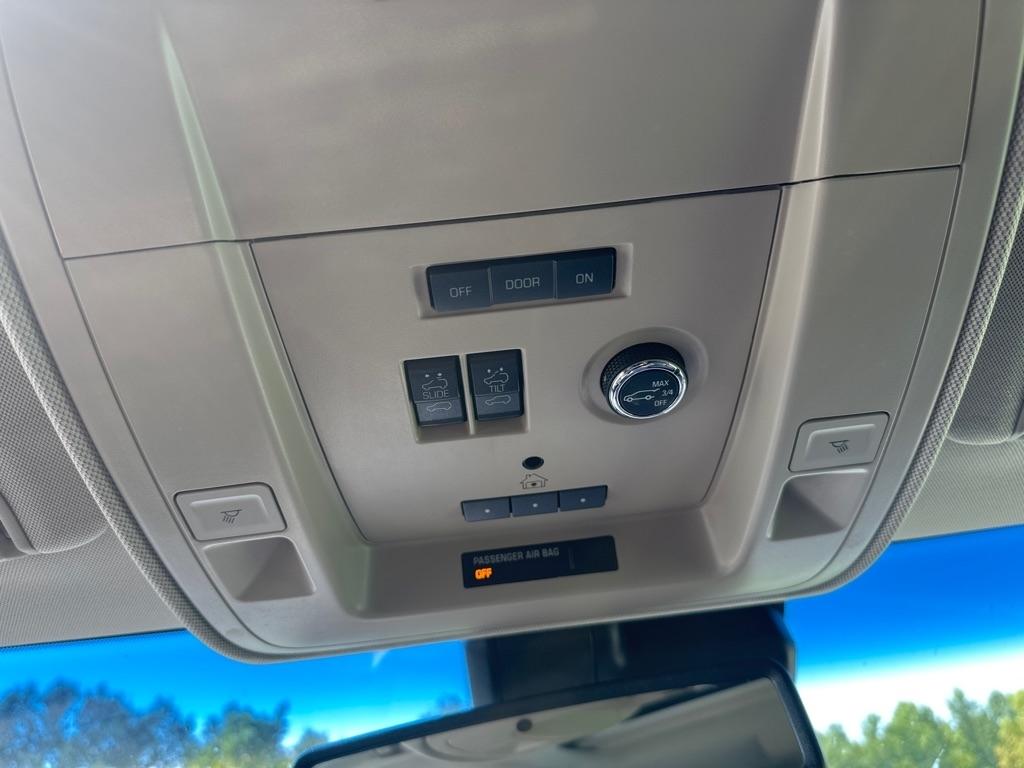 GMC Yukon 4WD 4dr Denali 2017