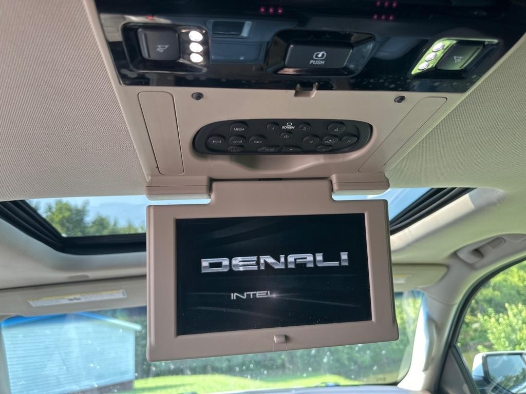 GMC Yukon 4WD 4dr Denali 2017