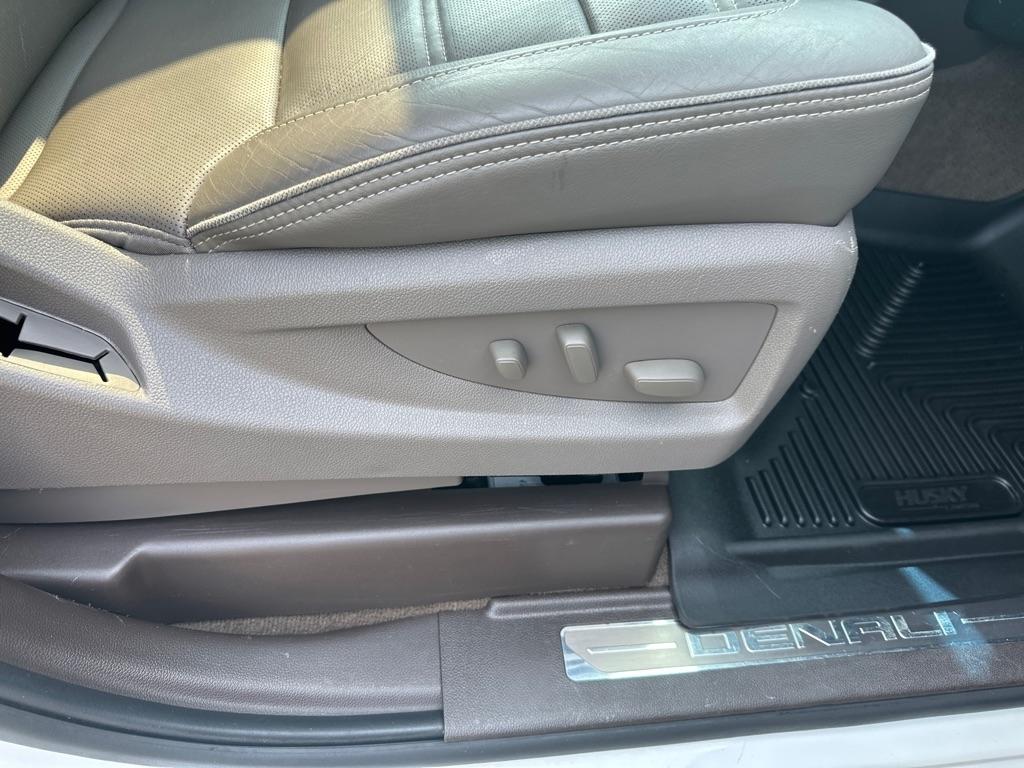 GMC Yukon 4WD 4dr Denali 2017