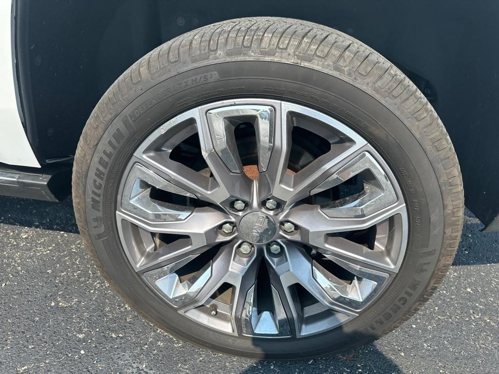 GMC Yukon 4WD 4dr Denali 2017