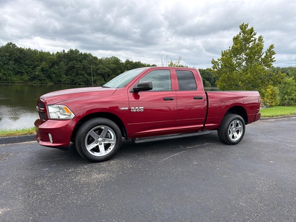 RAM 1500 2WD Quad Cab 140.5" Express 2014