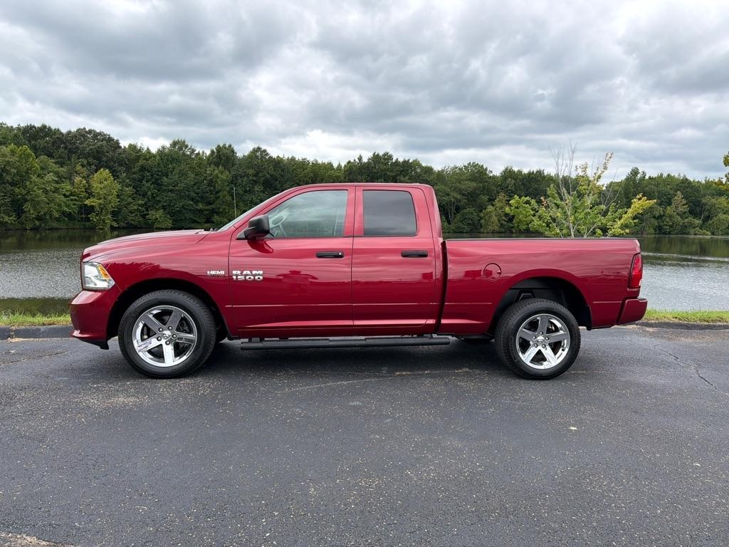 RAM 1500 2WD Quad Cab 140.5" Express 2014