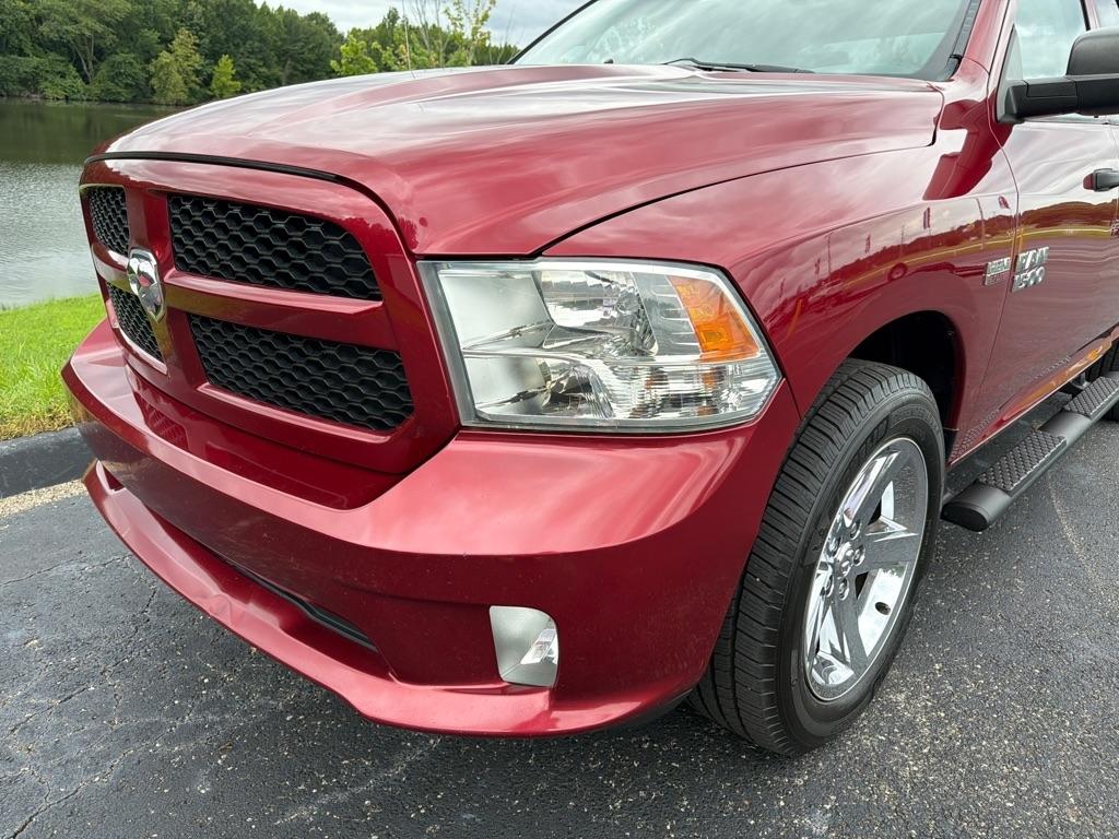 RAM 1500 2WD Quad Cab 140.5" Express 2014