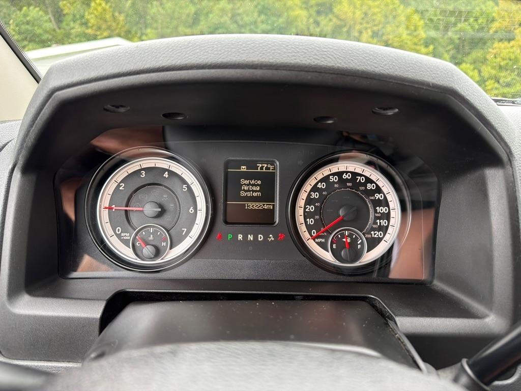 RAM 1500 2WD Quad Cab 140.5" Express 2014