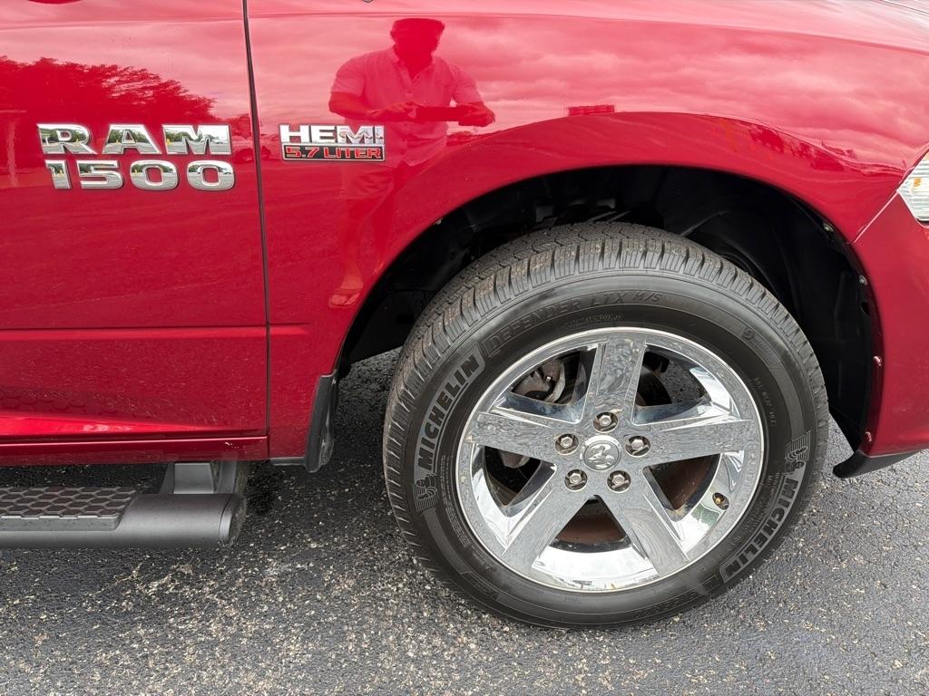 RAM 1500 2WD Quad Cab 140.5" Express 2014