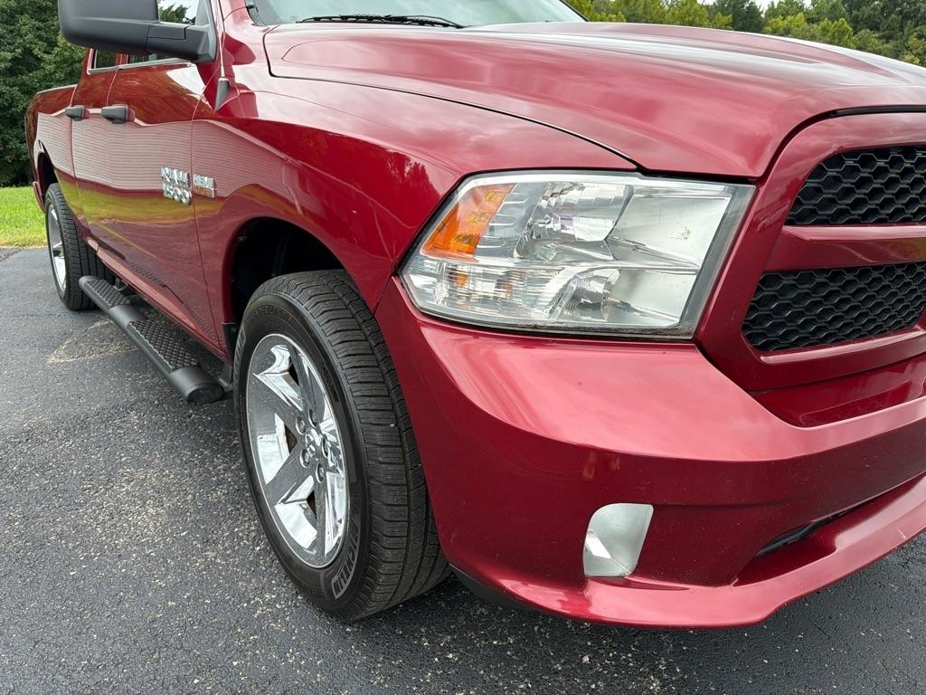 RAM 1500 2WD Quad Cab 140.5" Express 2014