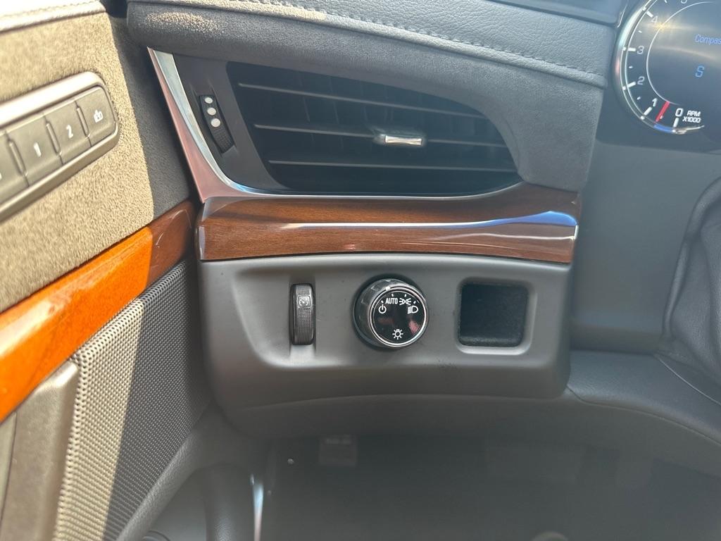 Cadillac Escalade 2WD 4dr Luxury 2020