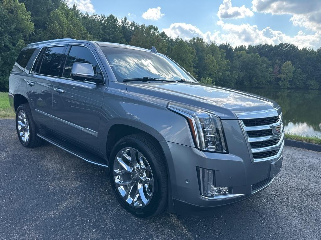 Cadillac Escalade 2WD 4dr Luxury 2020