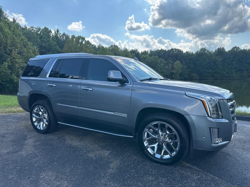 Cadillac Escalade 2WD 4dr Luxury 2020